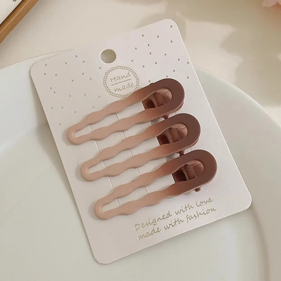 2PCS Cute Polka Dot Hair Clips Set, Colorful Oval Hairpins, Sweet Hair Accessories for Girls, Perfect for Daily Hairstyling image 5