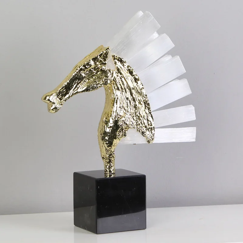 

Nordic Resin Gold Horse Head Animal Sculpture Crystal Ornament Living Room Porch Decoration Art Statue Home Decor Accessories