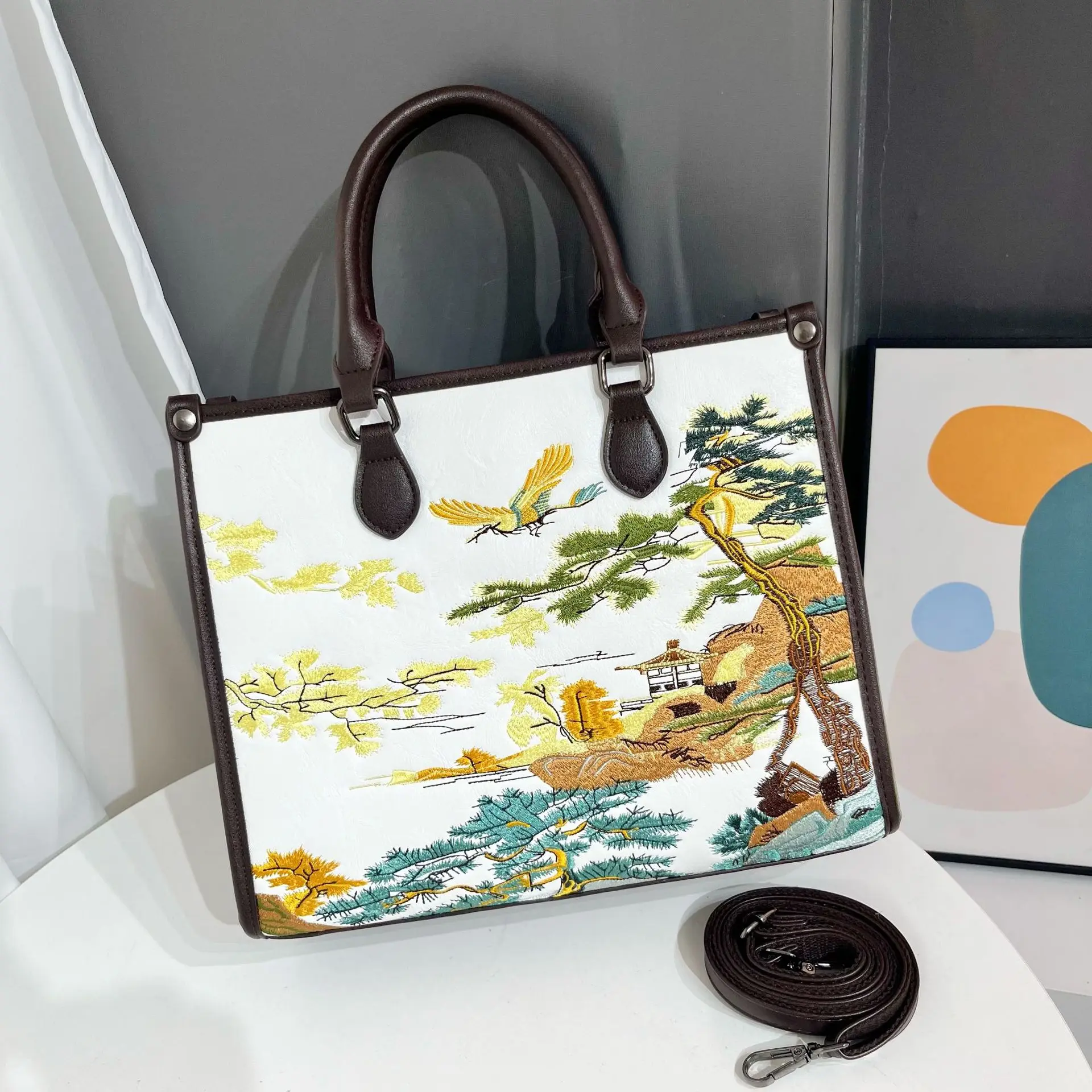 Sac fourre-tout de grande capacité pour femmes, style chinois brodé de paysage, sac à bandoulière à grande ouverture pour banlieue