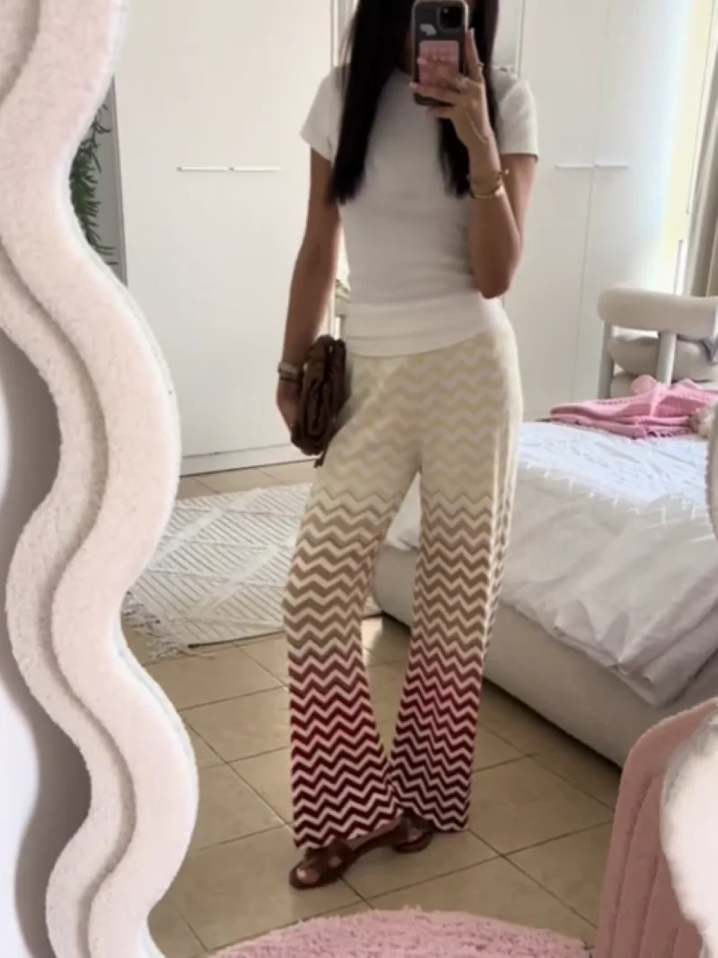 2025 New Female Zigzag Striped Pants Set Sleeveless Round Neck Vest + Elastic Waist Straight Wide Leg Trousers Knitted Suit