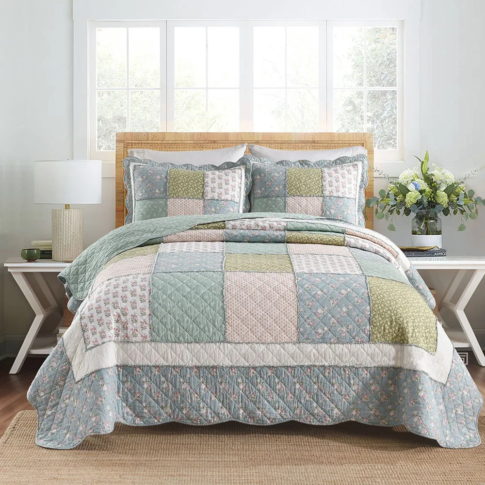 

CHAUSUB Floral Cotton Patchwork Quilt Set 3PCS - Summer Lightweight Bedspreads & Breathable Quilted Comforter for Home Decor