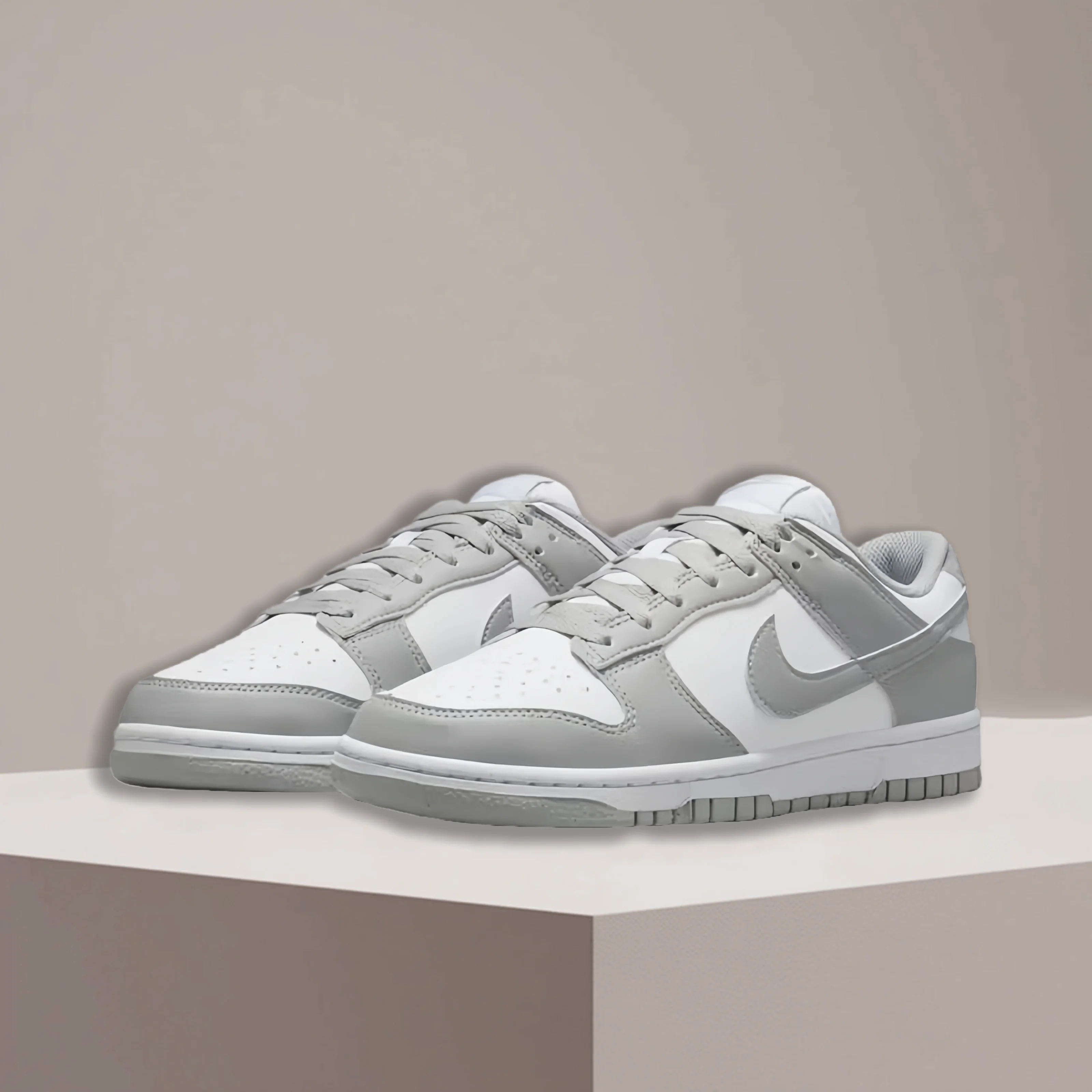 

Женские осенние новые кроссовки Nike DUNK, серые низкие кеды в стиле ретро, повседневная обувь для скейтбордингаDD1873113