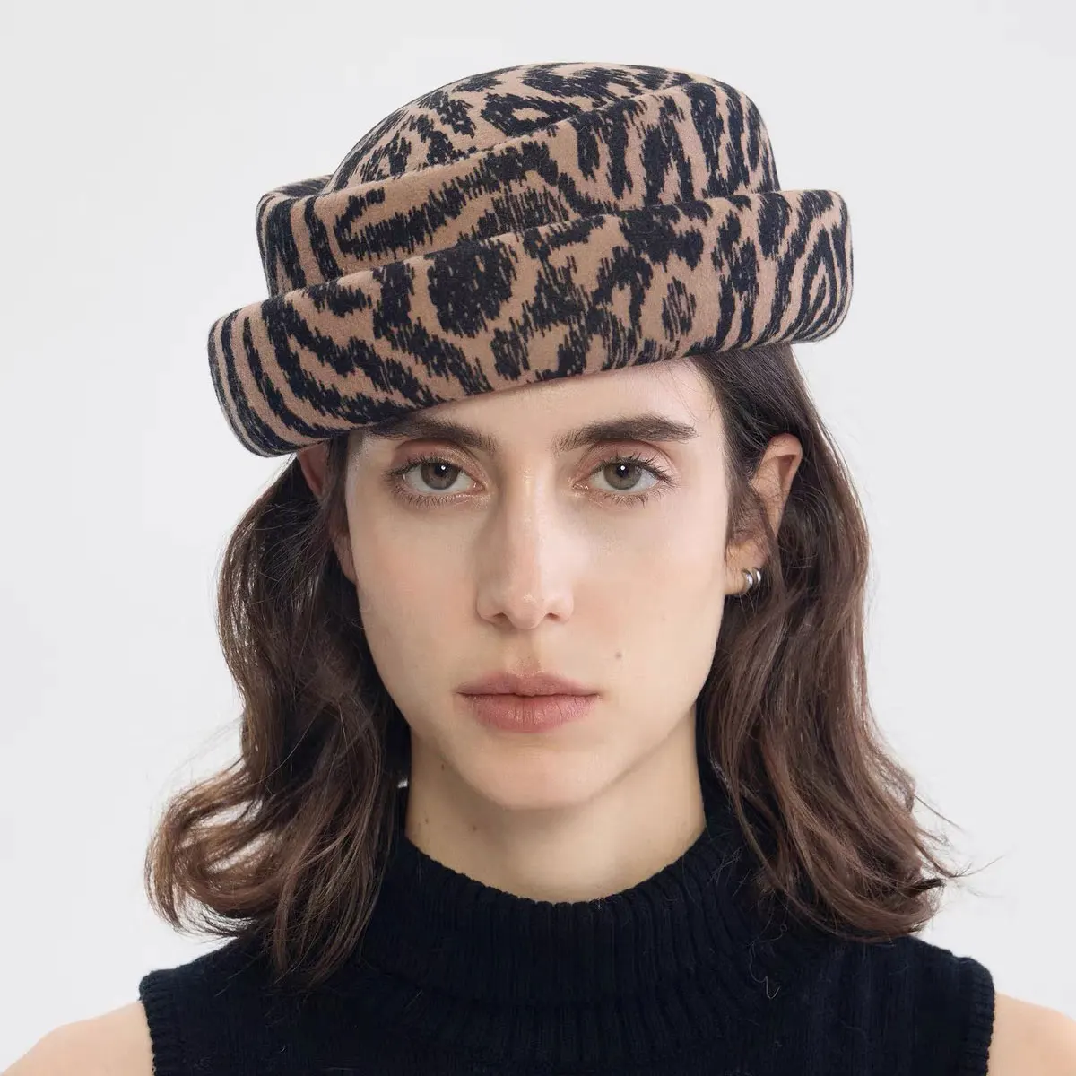 New French Retro Leopard Print Beret Women Autumn Winter Customized Flight Attendant Hat European  American Trendy Pillbox Hat