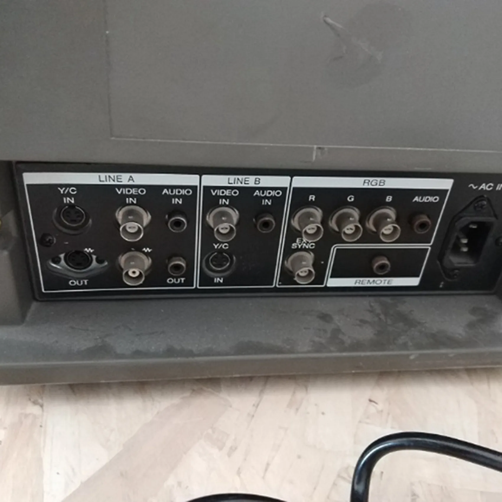 RGBS Color Monitor Special Line Saturn Red Blue Green RGB+Sync Video and Audio Cable, Composite Cable