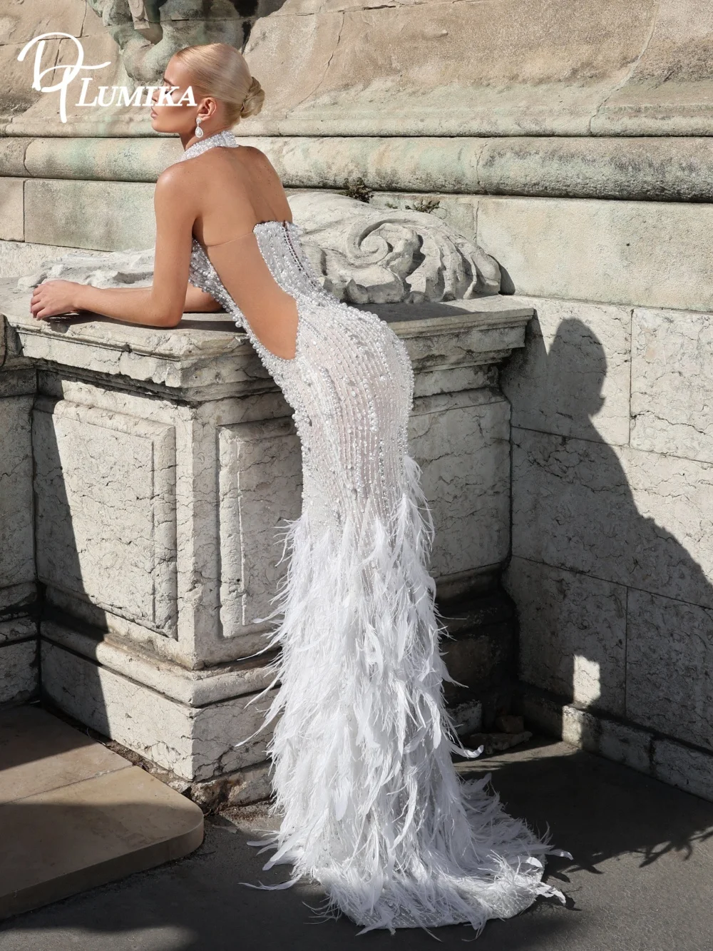 Luxurious Halter High Neck Mermaid Wedding Dress 2027 Side Cutout Beaded Feather Skirt Bride Gown Customized Vestido De Novia