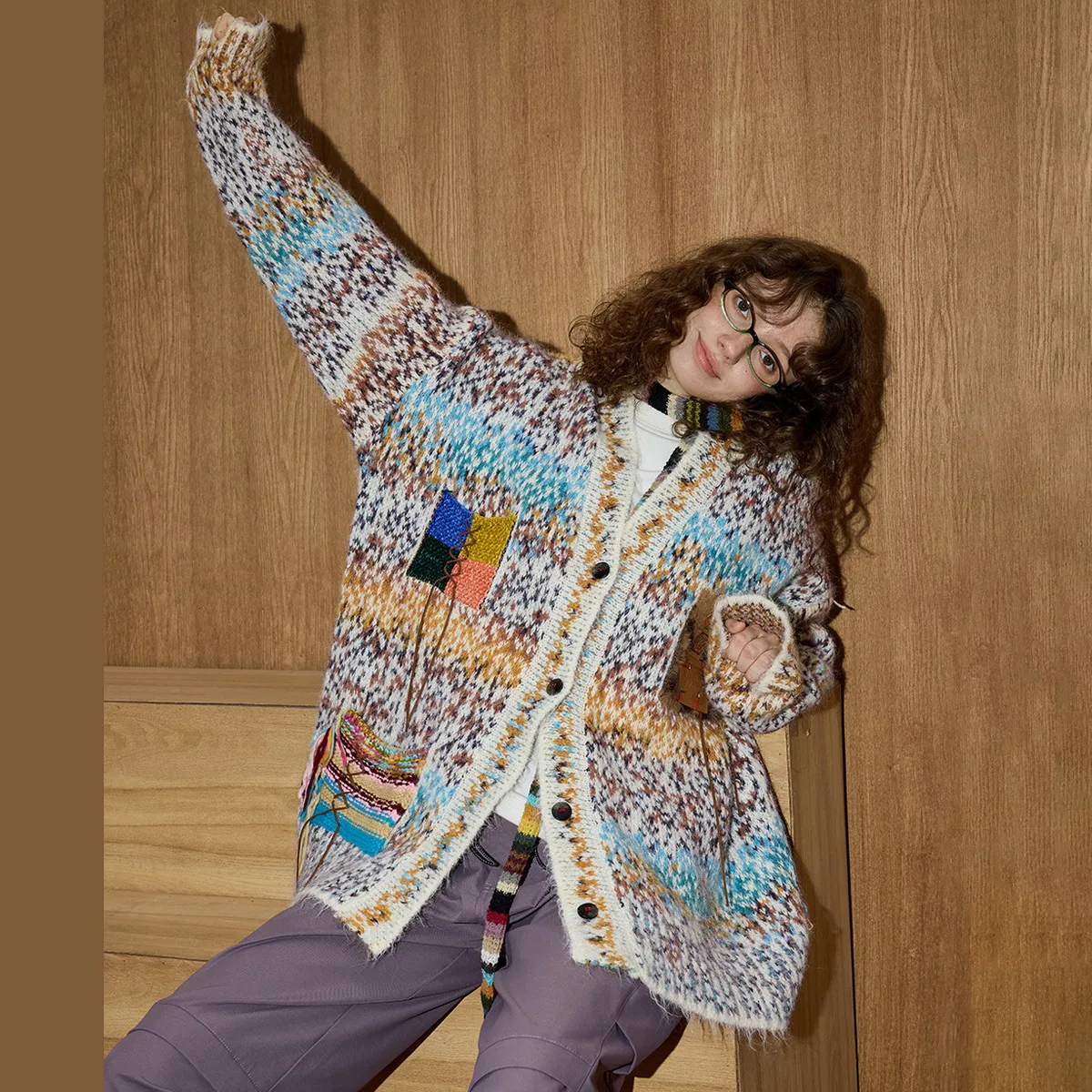 COOLHUT 2025, übergroßer Farbblock-Pullover für Damen, Strickjacke, Fledermausärmel, langer Mantel mit offener Vorderseite, schicke Strickwaren mit Lederaufnäher