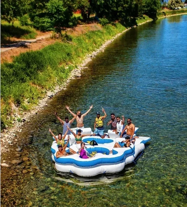 

Inflatable floating island water amusement equipment floating island 10 people inflatable pool floating island