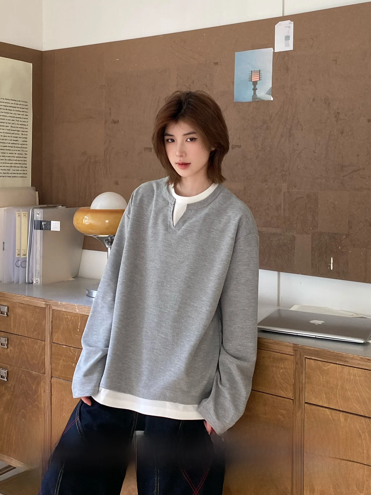 

Повседневная футболка унисекс с длинным рукавом и воротником хенли, имитация двухслойности, цветные блоки, хлопковая смесь, комфортная посадка, для осеннего сезона