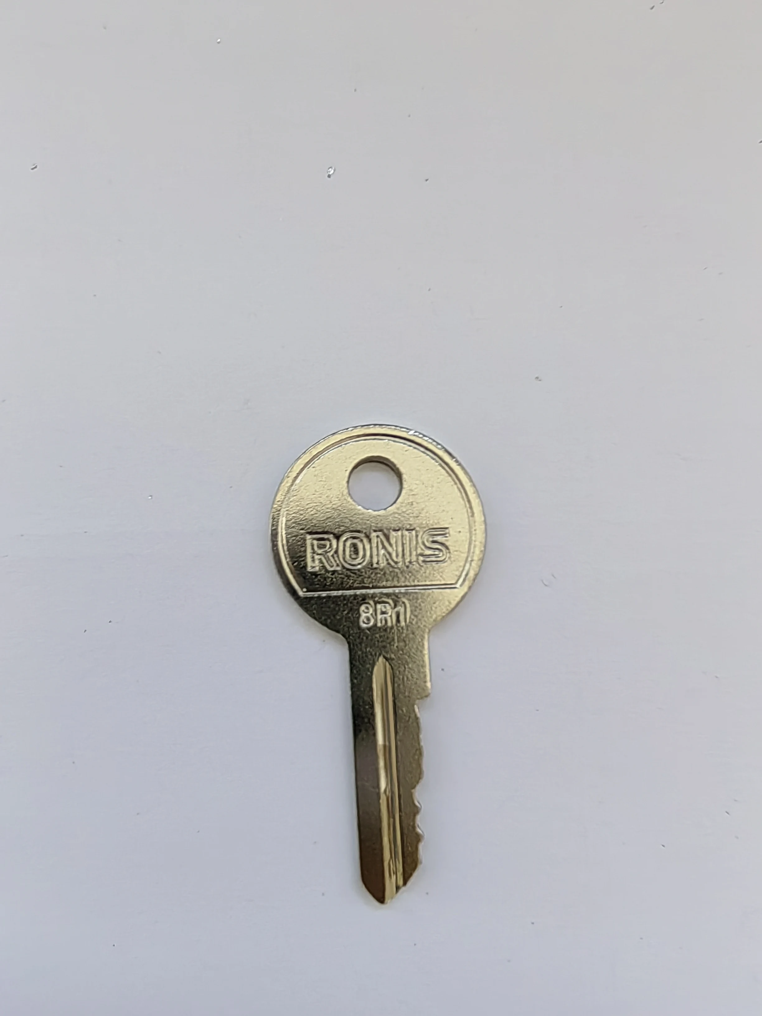 

1PCS 8R1 Ignition Key For Ronis