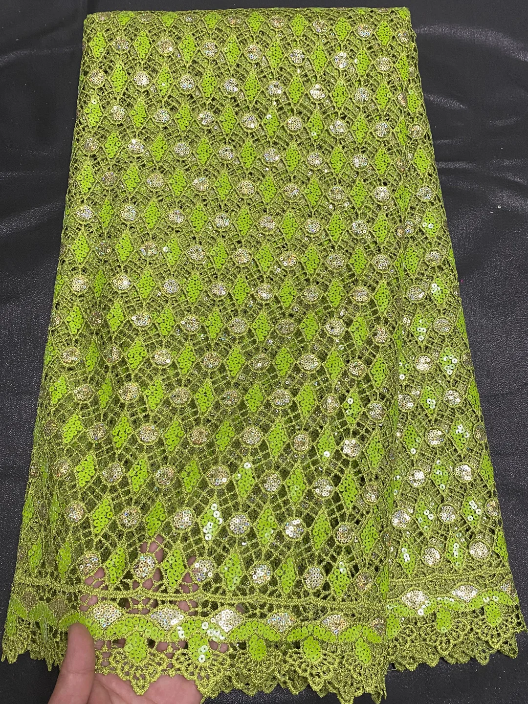 

(5yards/pc) 2024 Newest Nigerian party lace lemon green sequins embroidered African cord mesh lace fabric for dress WLP067