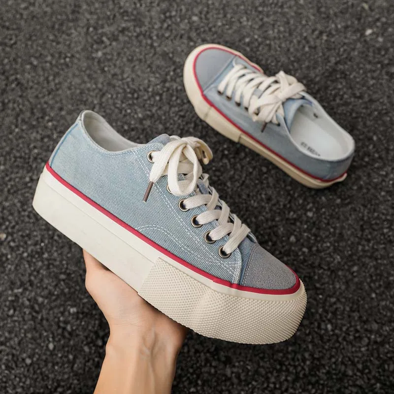 

2026 Men Canvas Shoes Lace-up Athletic Leisure Sneaker Fashion Breathable High Top Canvas Vulcanized Shoes Zapatos De Hombre