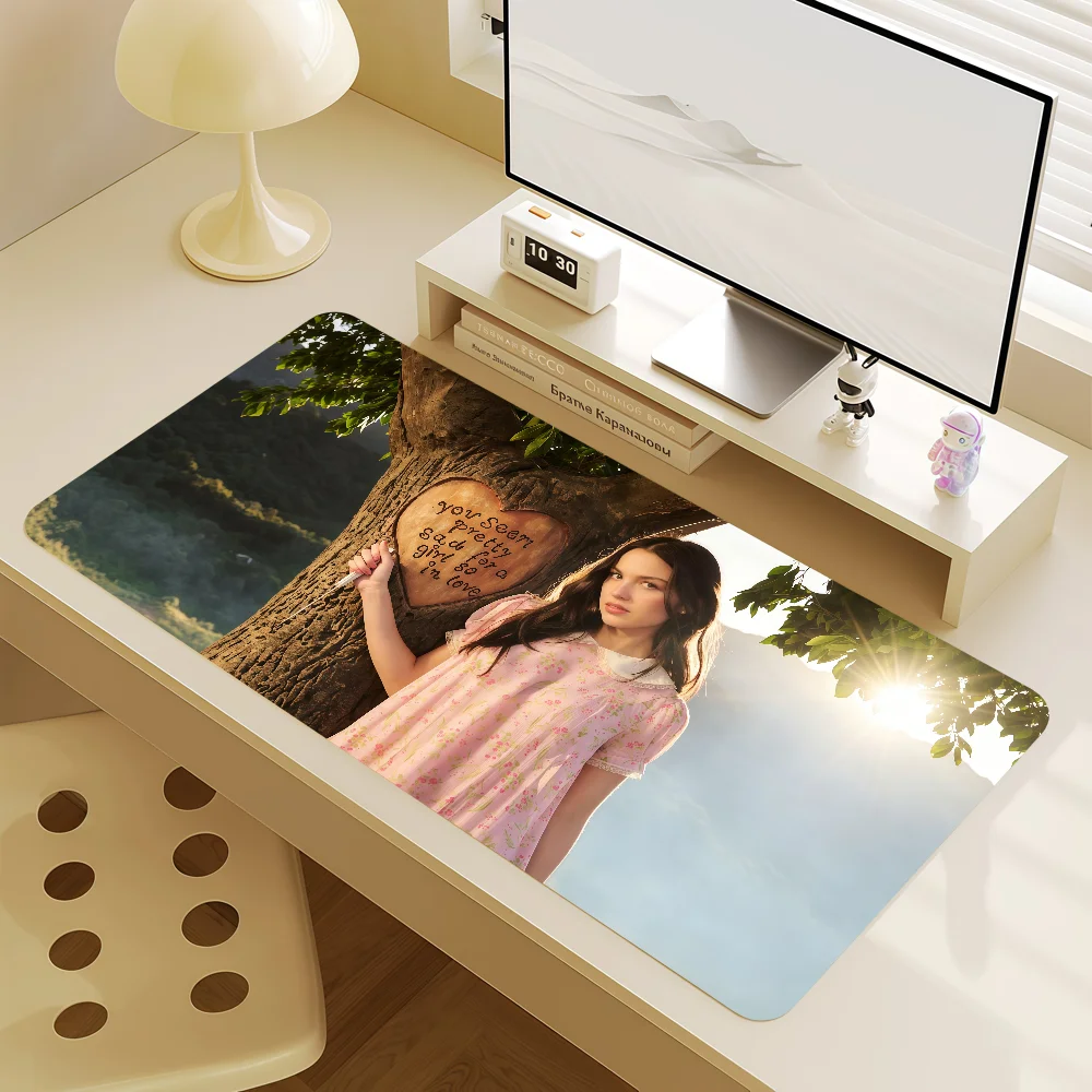 Mouse Pad MousePad Non-slip Singer Lockedge Office Student Gaming Thickened Large O-Olivia Writing Rodrigo Pad Cushion