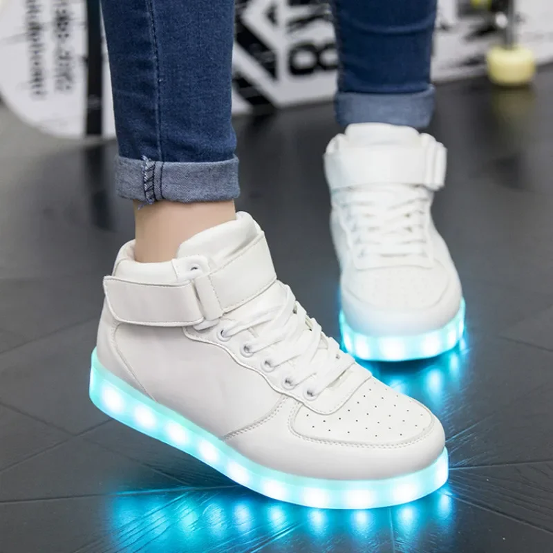 2024 New Casual Kids Luminous Sneakers Men Women Shoes LED Light Shoes USB Charger Glowing Sneakers Adult Sport Shoes Size 34-44