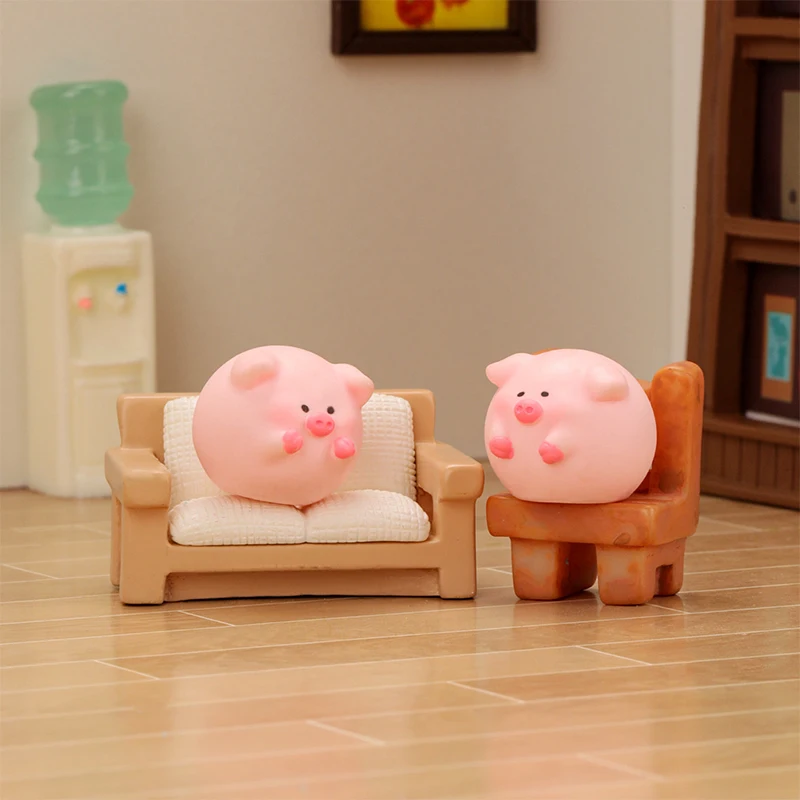 Cute Mini Piggy Ornament Cartoon Pig Figurine Micro Landscape Car Interior Home Desktop Decoration