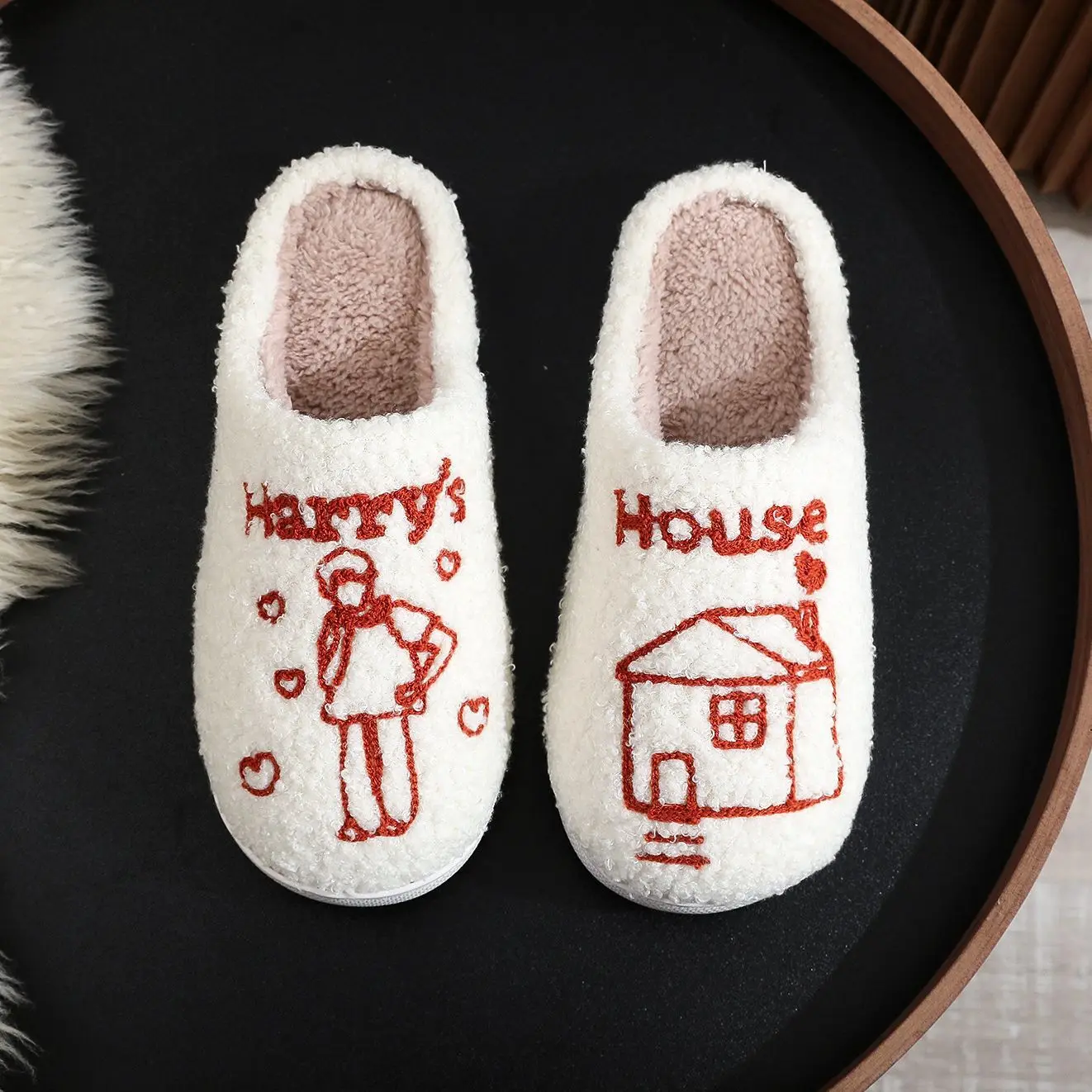 Cute Thick Soles Cartoon Anti Slip Interior for Home Couple Slippers Autumn/winter Furry Couple Cotton Slides Men Women's Shoes