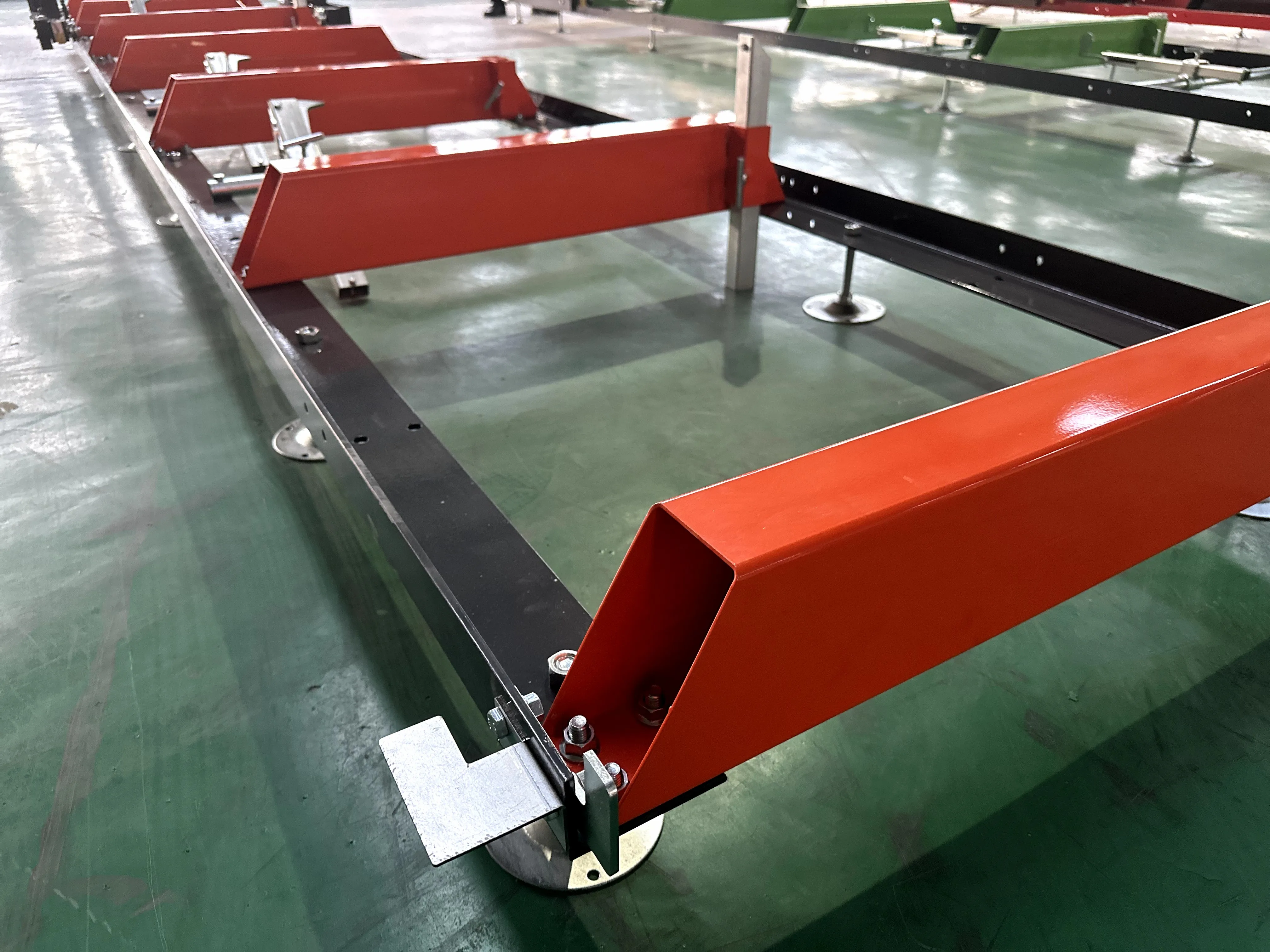 Przenośna piła łańcuchowa Auto-Lift 7,5 kW, wytrzymała elektryczna piła łańcuchowa do profesjonalnego cięcia drewna, obróbki drewna leśnego.