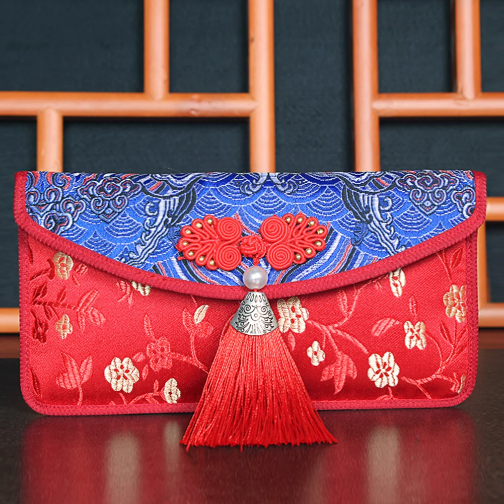 2023 HongBao Traditional Chinese Wedding invitation Card Bag Silk New Year Red Envelope Embroidery Lucky money Bag with Tassel