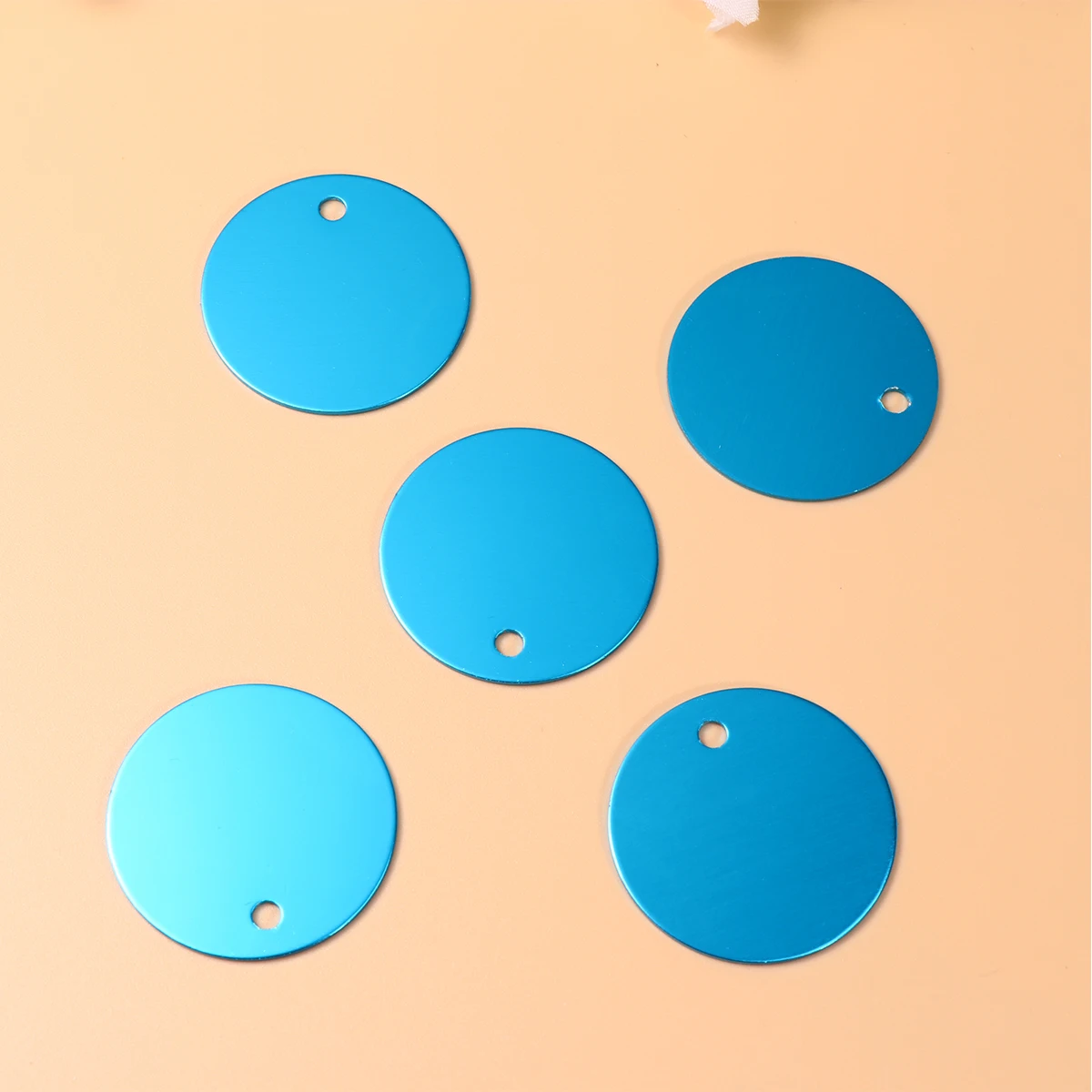 

25Pcs Aluminum Alloy Pet Id Tag Round Scratch Resistant Blank Name Pendant for Dog Collar DIY Puppy Tag Craft Traction Rope