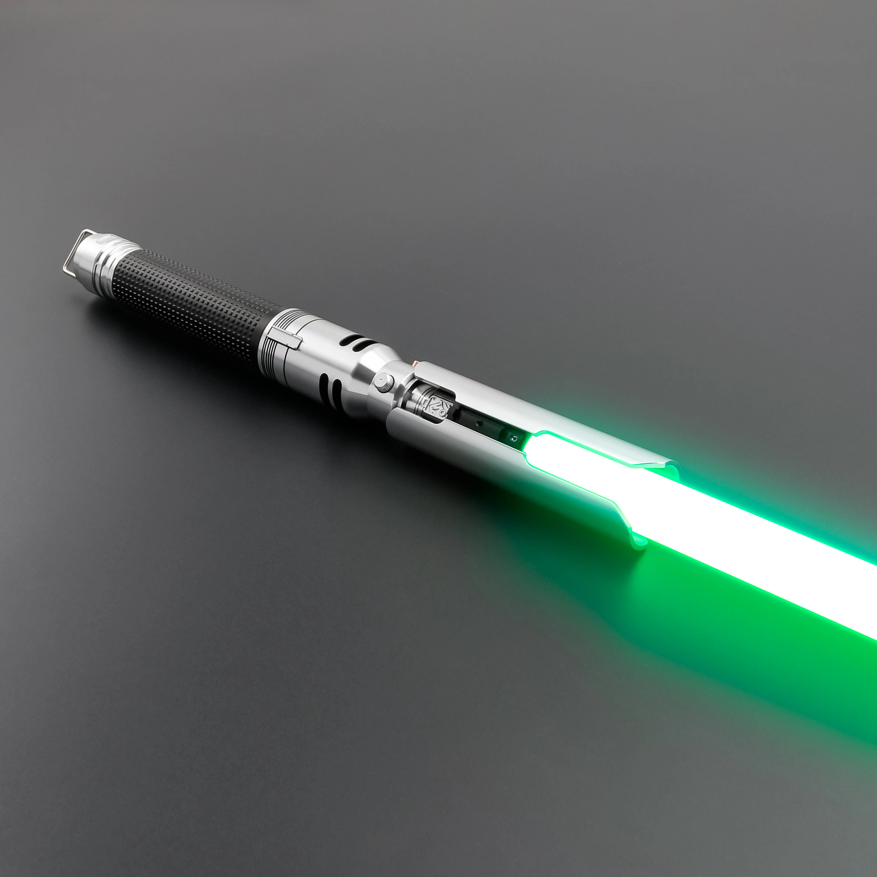 TXQSABER Réplica de Sabre de Luz Cal Kestis EP4 SD RGB Noe Pixel com Cabo de Metal, FOC, Smooth Swing e Efeitos de Blaster, Brinquedo