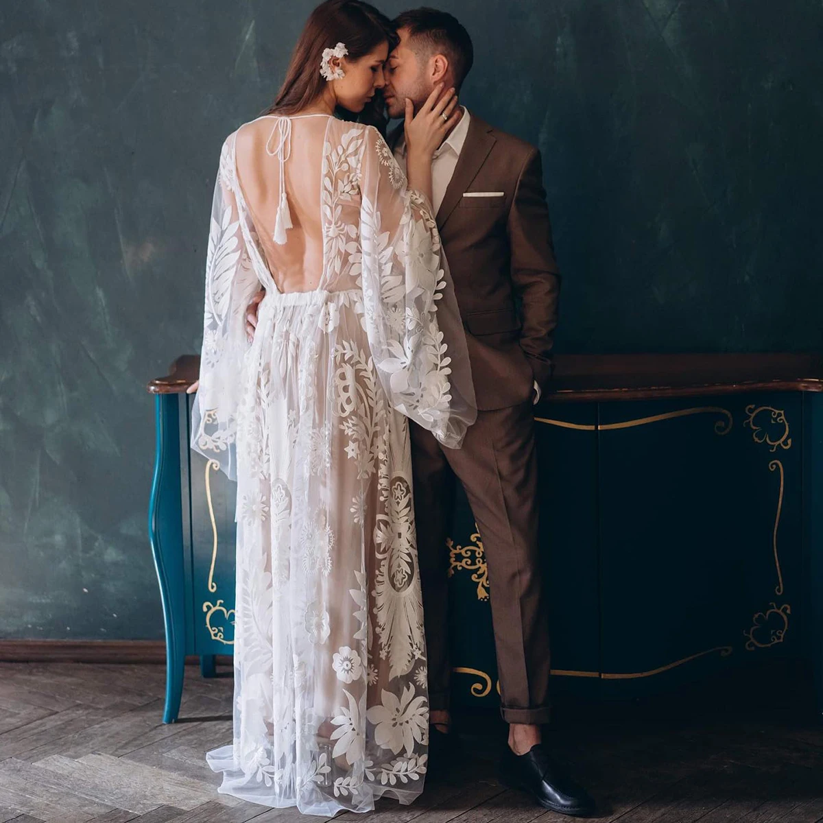 Vestido de novia bohemio con mangas largas acampanadas, Espalda descubierta, bordado, línea A, dos piezas, personalizado, sin tren, vestido de novia de encaje de talla grande