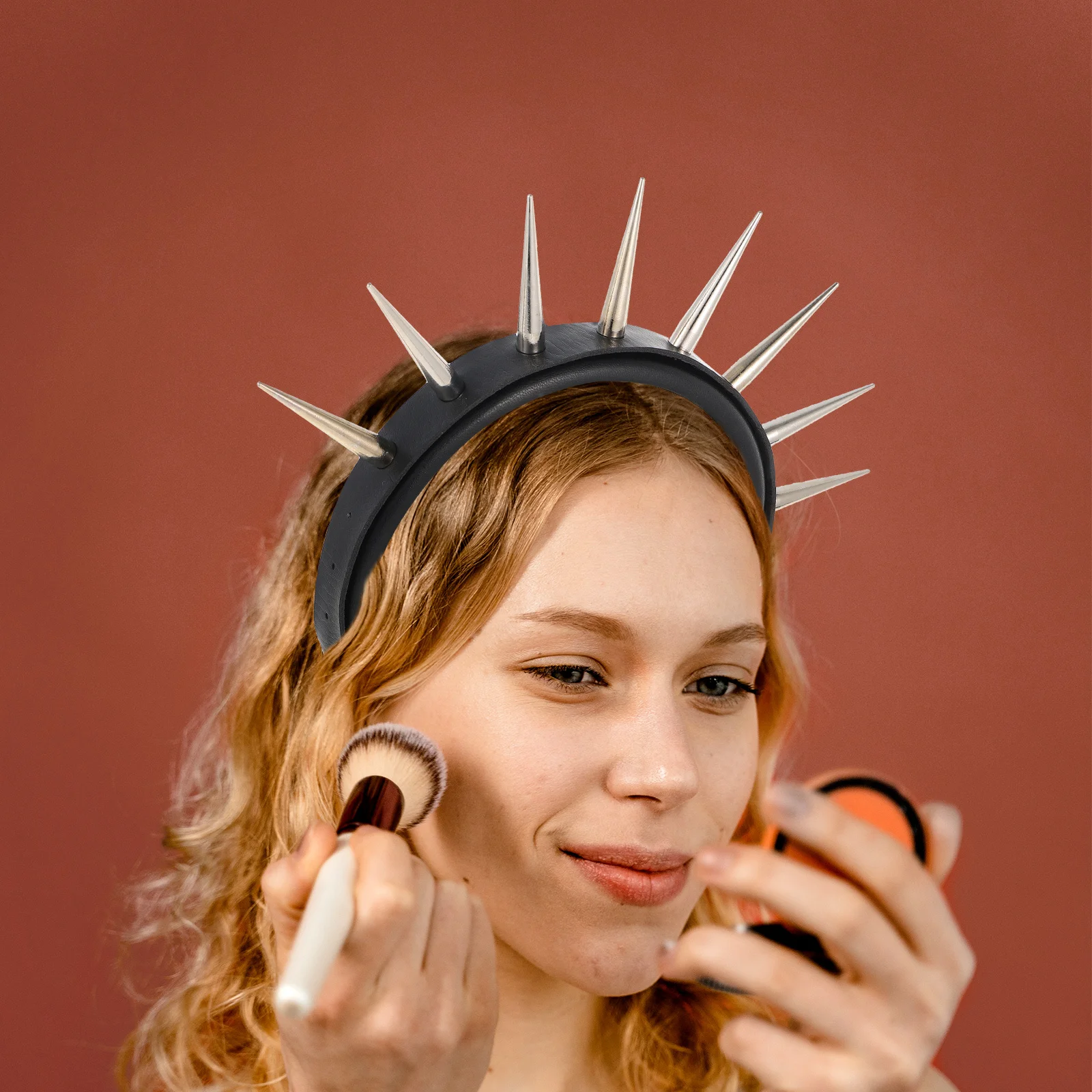 

Rivet Design Headband Accessory Metal Hair Band Chic Style Party Headdress Cosplay Costume Decor Lightweight Durable