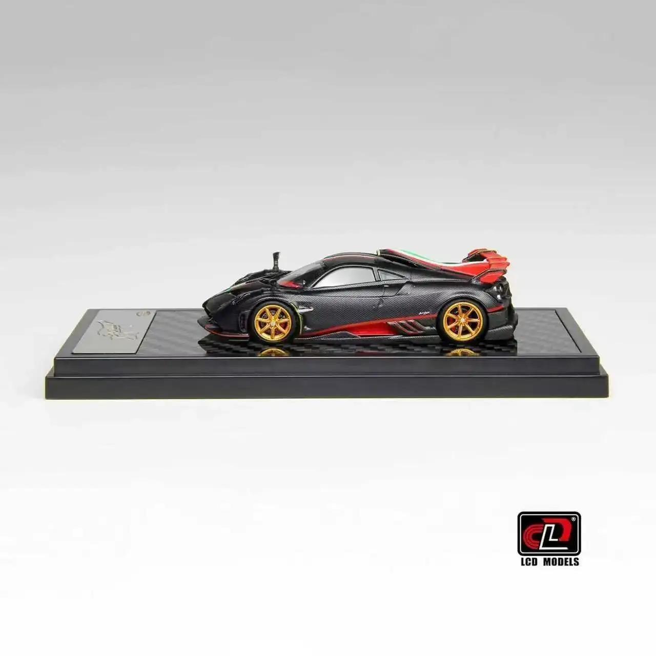 PreSale LCD 1:64 Imola V12 مجموعة كربون كاملة لعبة مصغرة نموذج سيارة ديوراما