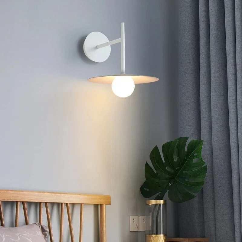 Modern Black Metal Wall Sconce Globe Glass LED Wall Lamp Minimalist Wall Light for Bedroom Living Room Corridor Home Decor