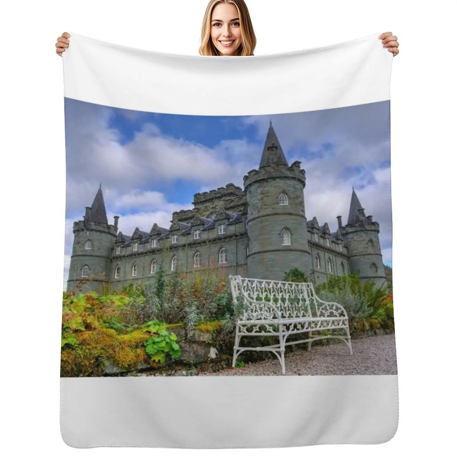 Inveraray Castle, Argyll, Scotland Throw Blanket Warm Plush Fuzzy Blanket for Living Room