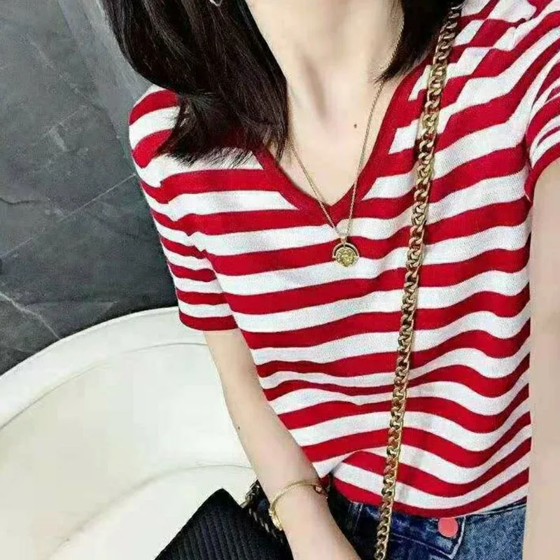 Women\'s Clothing Casual Comfortable Striped V-Neck T-shirt Summer Fashion All-match Simplicity Short Sleeve Tops for Female