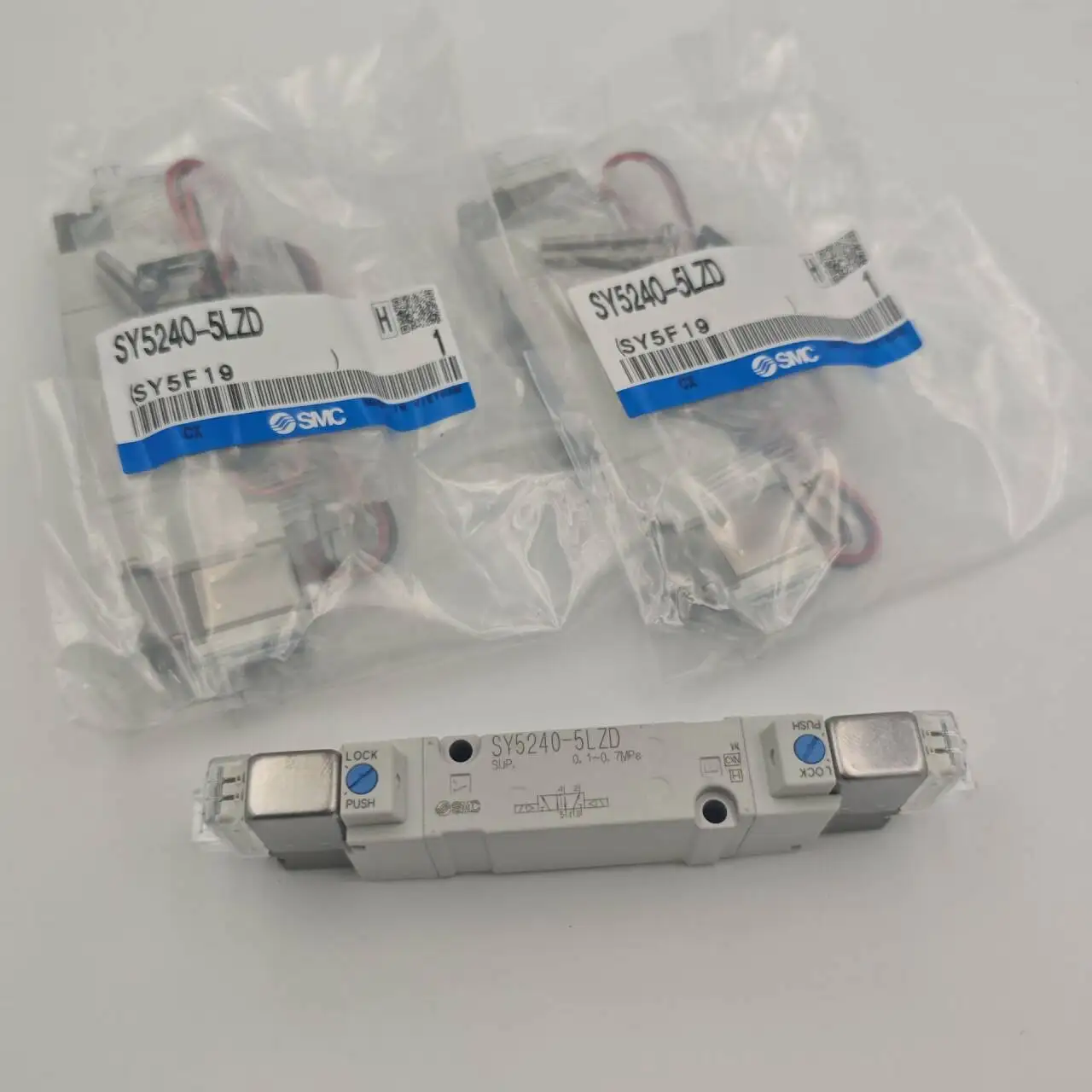 الأصلي حقيقية SMC هوائي الملف اللولبي صمام SY3140/SY3240-5MOZ/5LZE/5LZD صمام الملف اللولبي خمسة اتجاهات