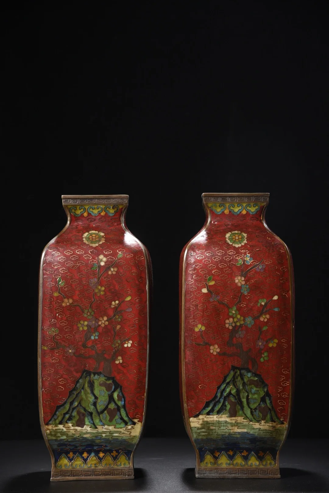 

13"Tibetan Temple Collection Old Bronze Cloisonne Plum blossom pattern A gentleman's square bottle Vase A Pair Gather fortune