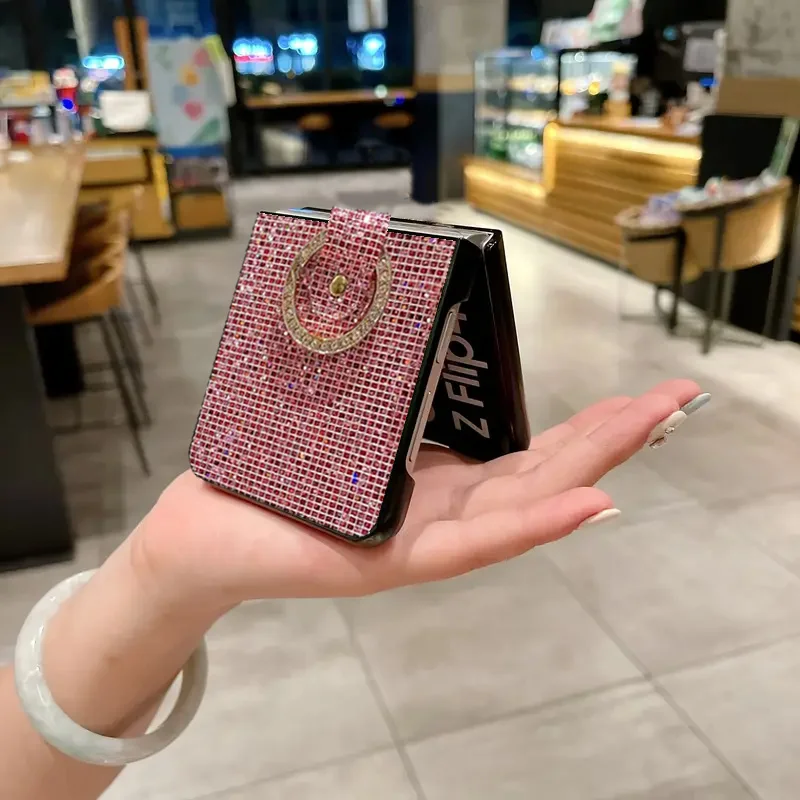 Luxuriöse Glänzende Leder-Handyhülle mit Künstlichen Strass-Ring-Schnallen für Samsung Galaxy Z Flip7 Funkelnde Gitter-PC Bunte Abdeckung