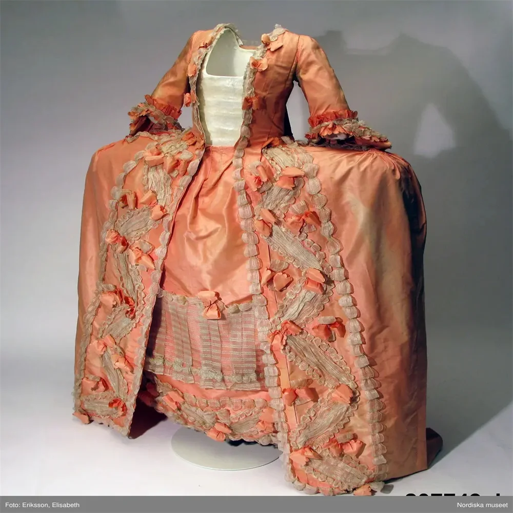 Robe A La Francaise…