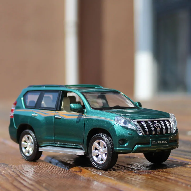 1/32 Toyota Land Cruiser Prado SUV Toy Car Model Diecast Metal Vehicle Pull Back Sound & Light Collection Gift For Children Boys