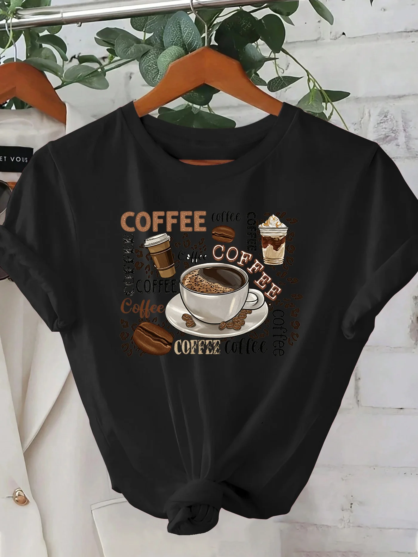 

2025 Summer Fashion T-shirt Short Sleeve Elegant Women's T-shirt Designer Classic Top Men and Women