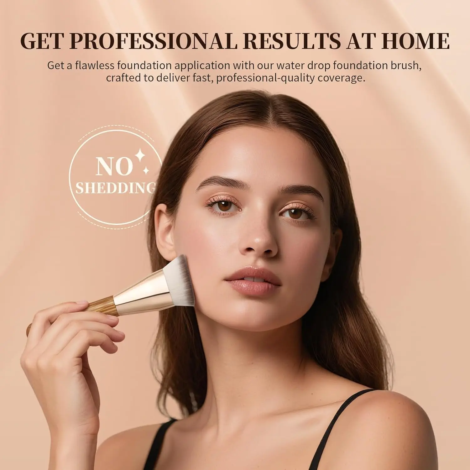 Pinceau de fond de teint coudé pour une application de maquillage impeccable avec des poils denses et un design profilé