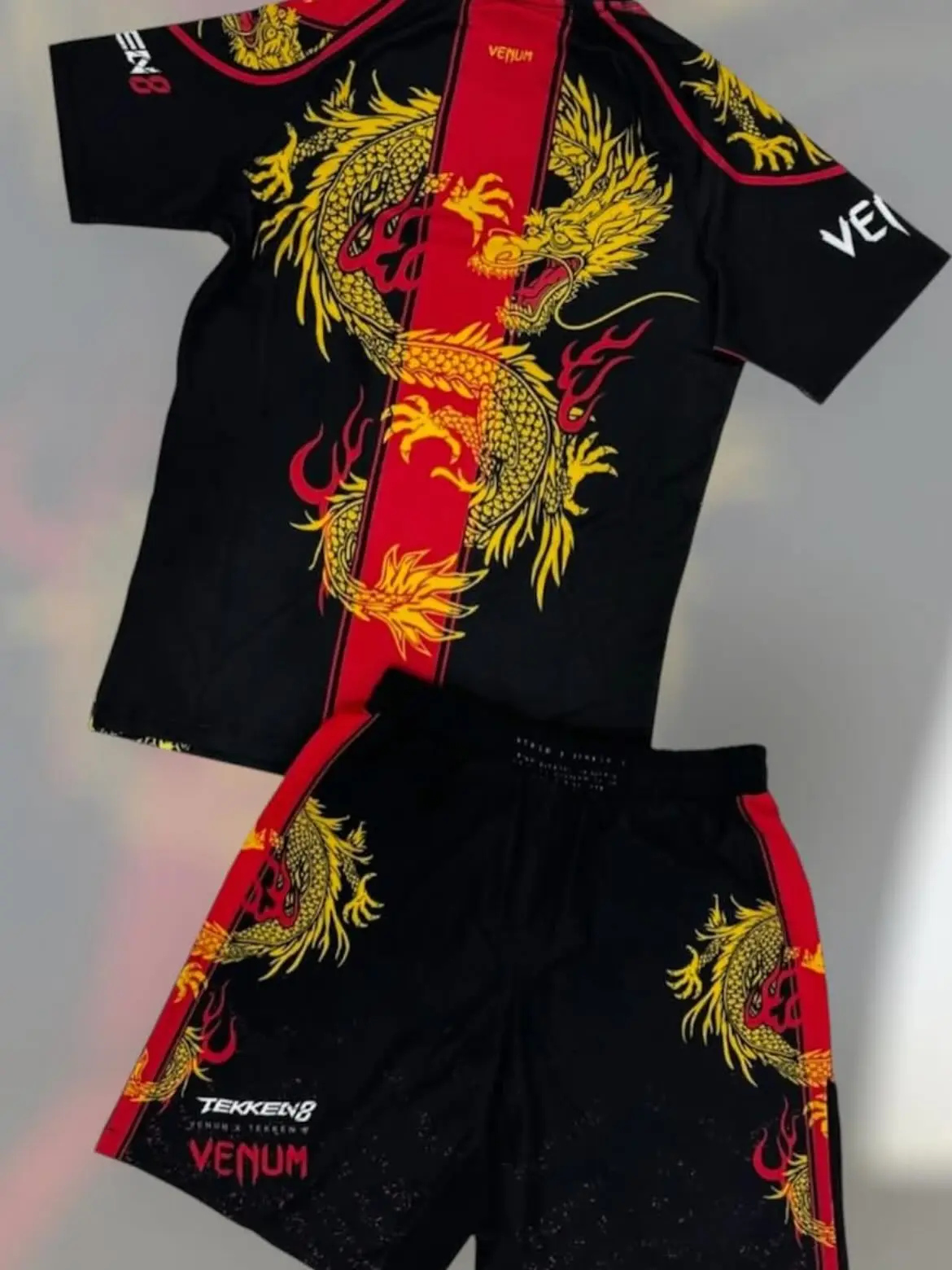 

New UFC Ultimate Fighting Championship Men's and Women's Breathable Sports Suit, Men's and Women's Sweat Absorbing Sportswear