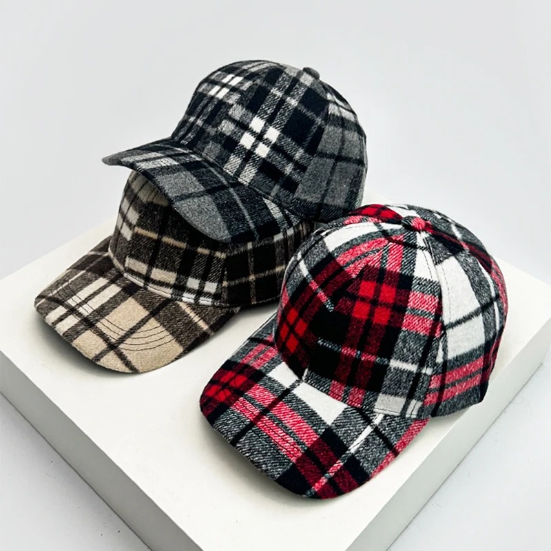 

New Unisex British Style Plaid Color Block Baseball Hats Sunshade Casual Warm Retro Peaked Caps Versatile Fashion Hardtop Stripe