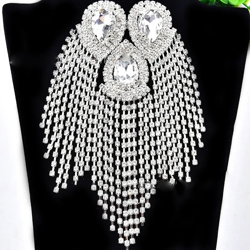 

19x11cm Tassel Heart Rhinestone Shoulder Pad Patch Applique Crystal Epaulettes Brooch Women Shoulder Patches Clothing Accessory