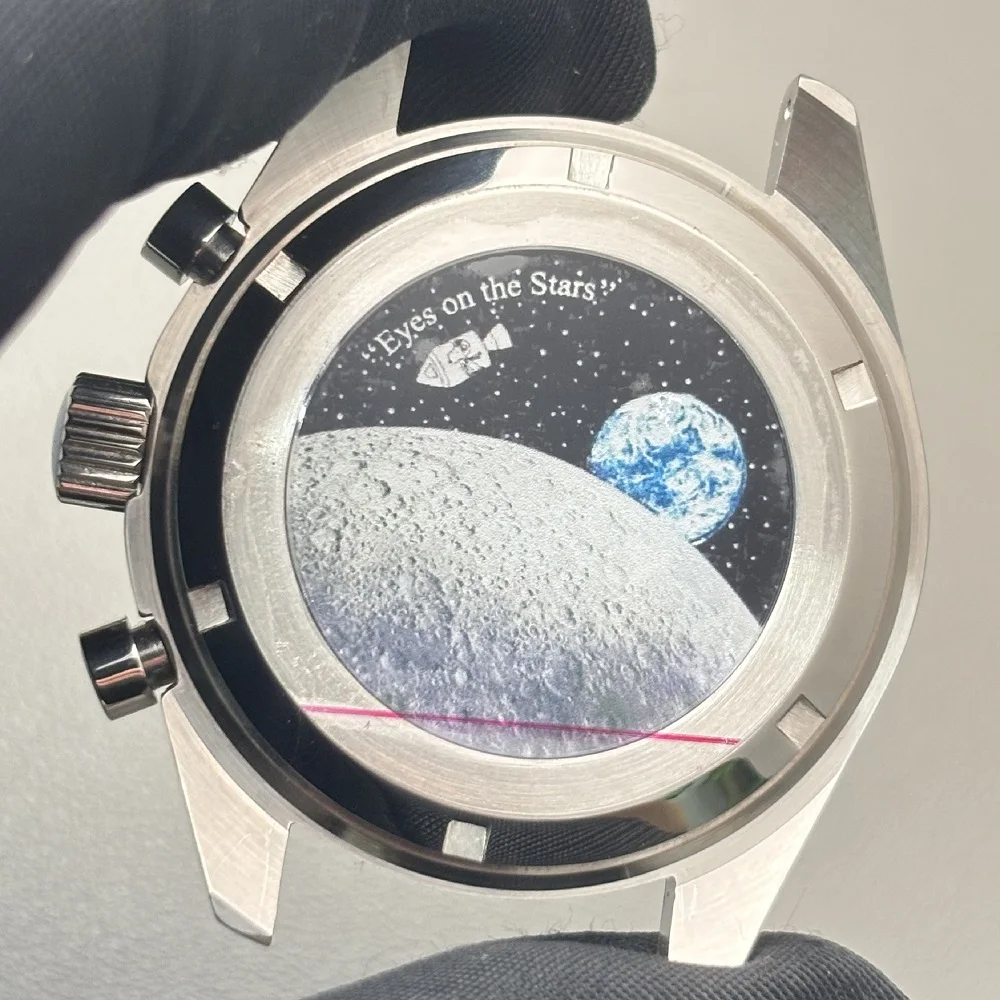 VK63 حافظة 39.7 مللي متر حافظة معدنية على شكل قمر حافظة كرونوغراف مدي ، ساعة عمل عصرية VK63 مختومة من الخلف ساعة القمر وزارة الدفاع