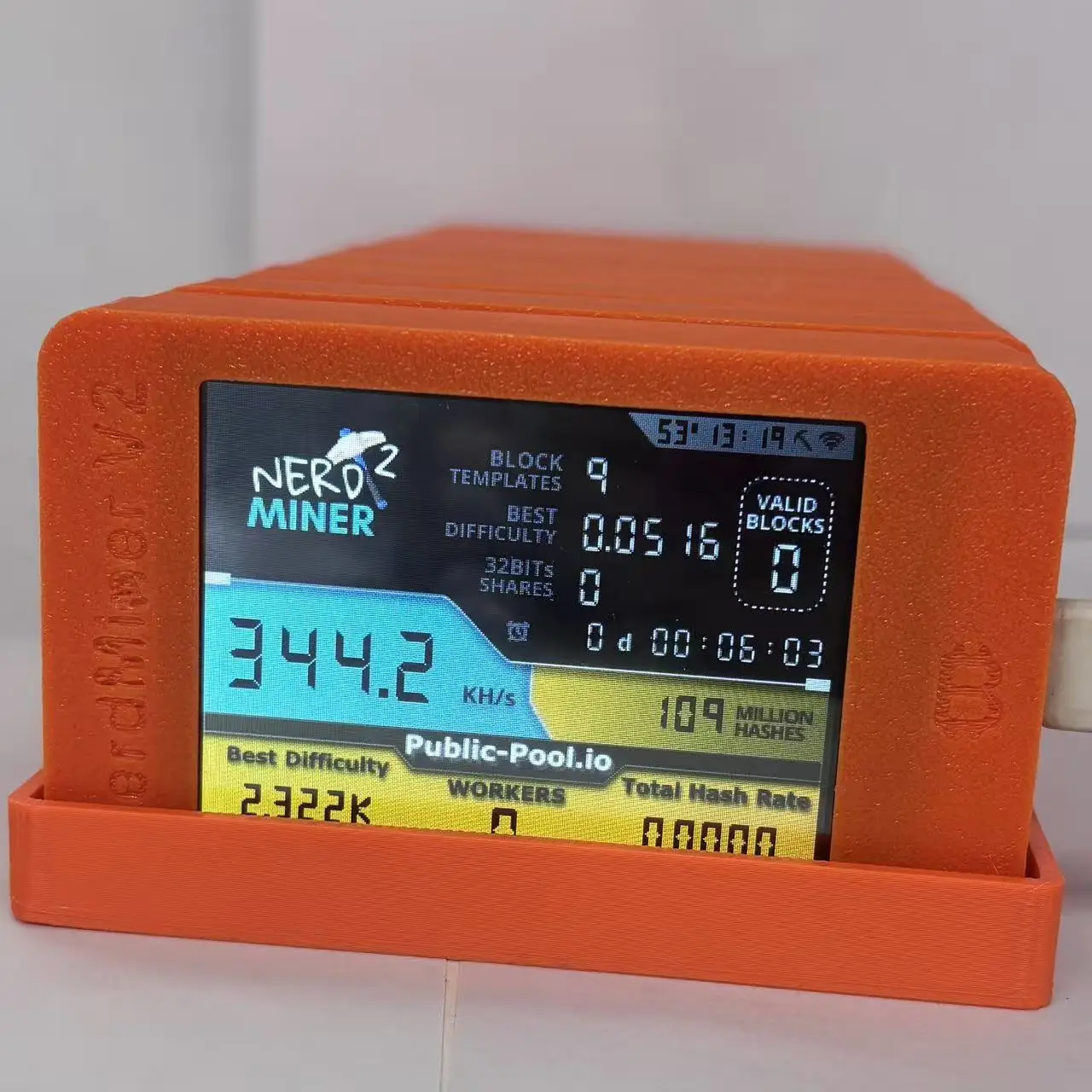 

8PCS Nerdminer V2 Upgraded (350Kh 2.8-inch) Bitcoin Miner + 1x 8-Slot Base