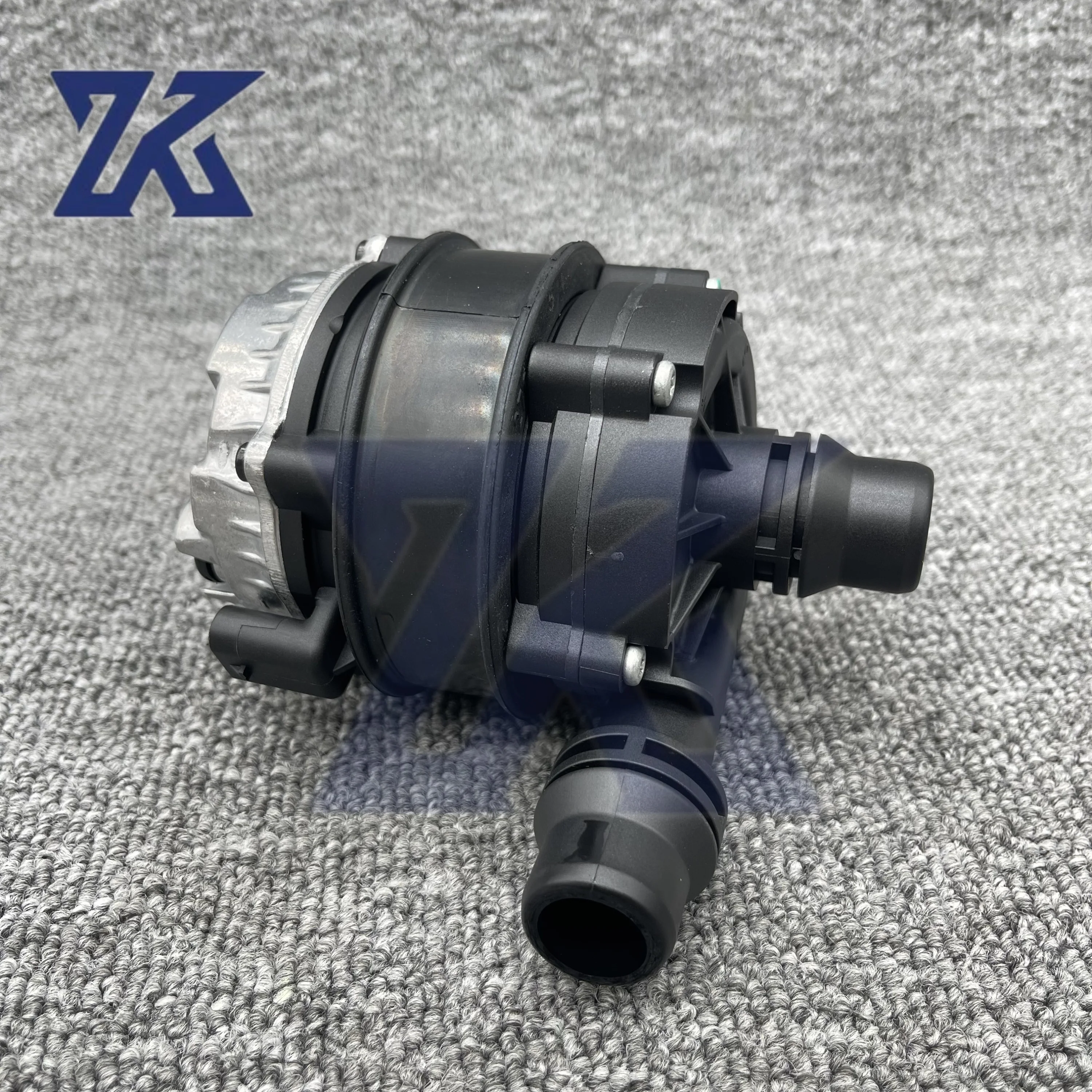 

11518637953 Auxiliary Electric Water Pump 0392024062 FOR BMW B48 F80 F82 F83 M3 M4 F22 F30 F36 F32 F20 F23 F87 F34 F31 F32 330