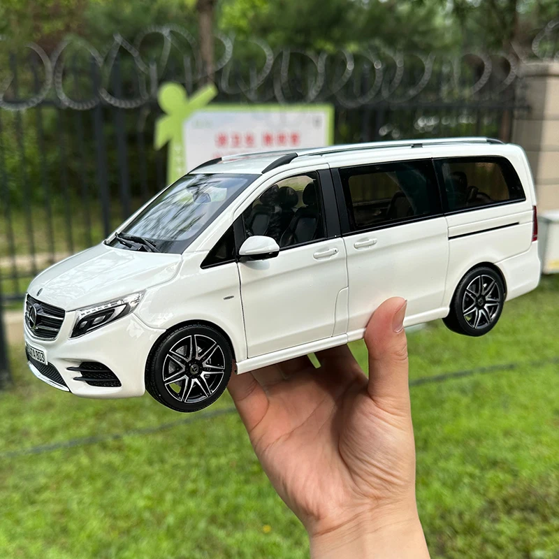 NOREV Diecast 1/18 Viano V-Class commercial vehicle MPV alloy car