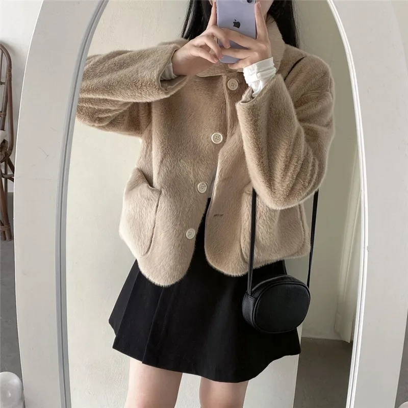 Japanese Fashion Women Faux Fur Coats Short Cut Long Sleeves Light Warm Winter Design New Arrivals