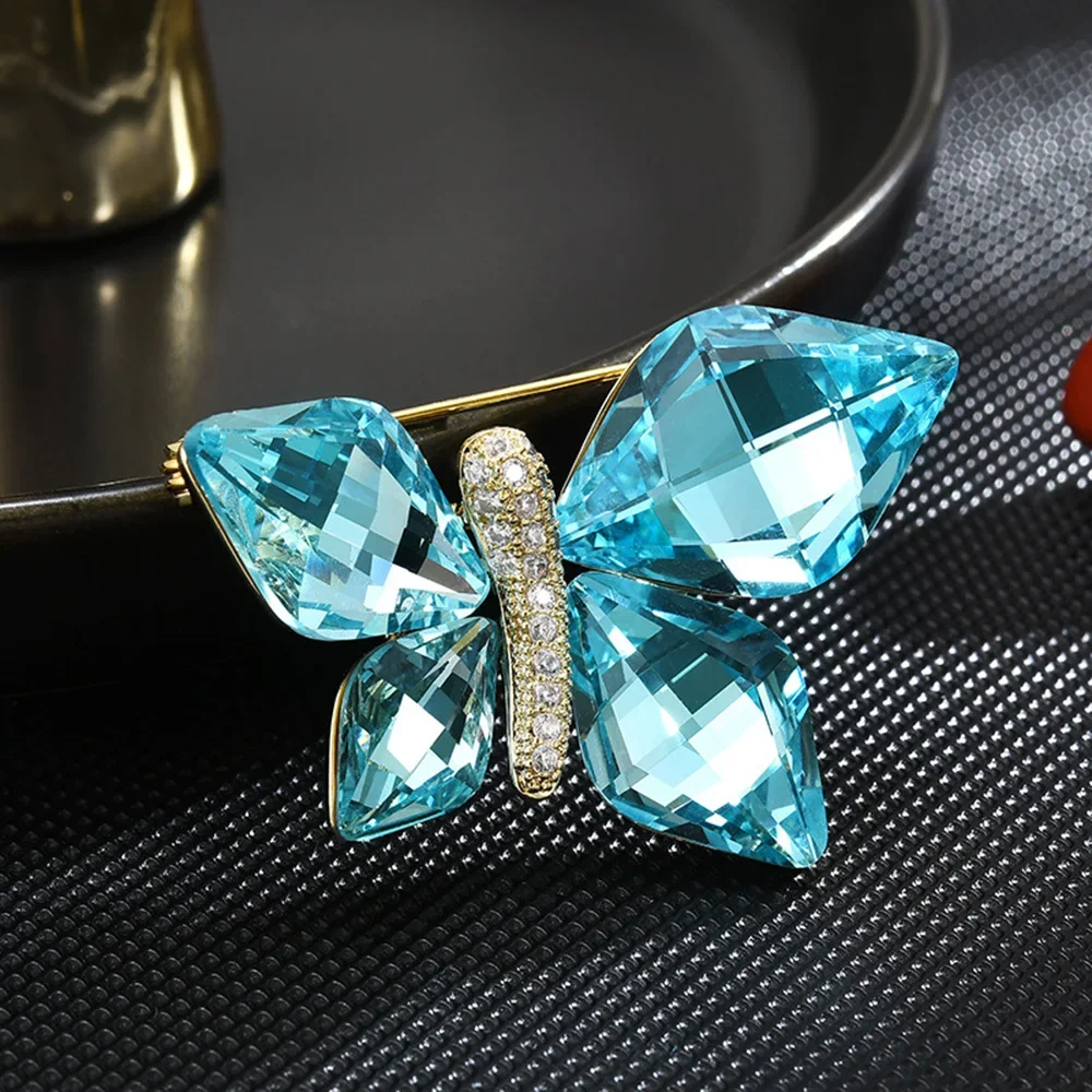 Exquisite Asymmetrical Crystal Butterfly Brooch Unique Design Insect Animal Jewelry Dress Accessories Women's Anti-Slip Pin