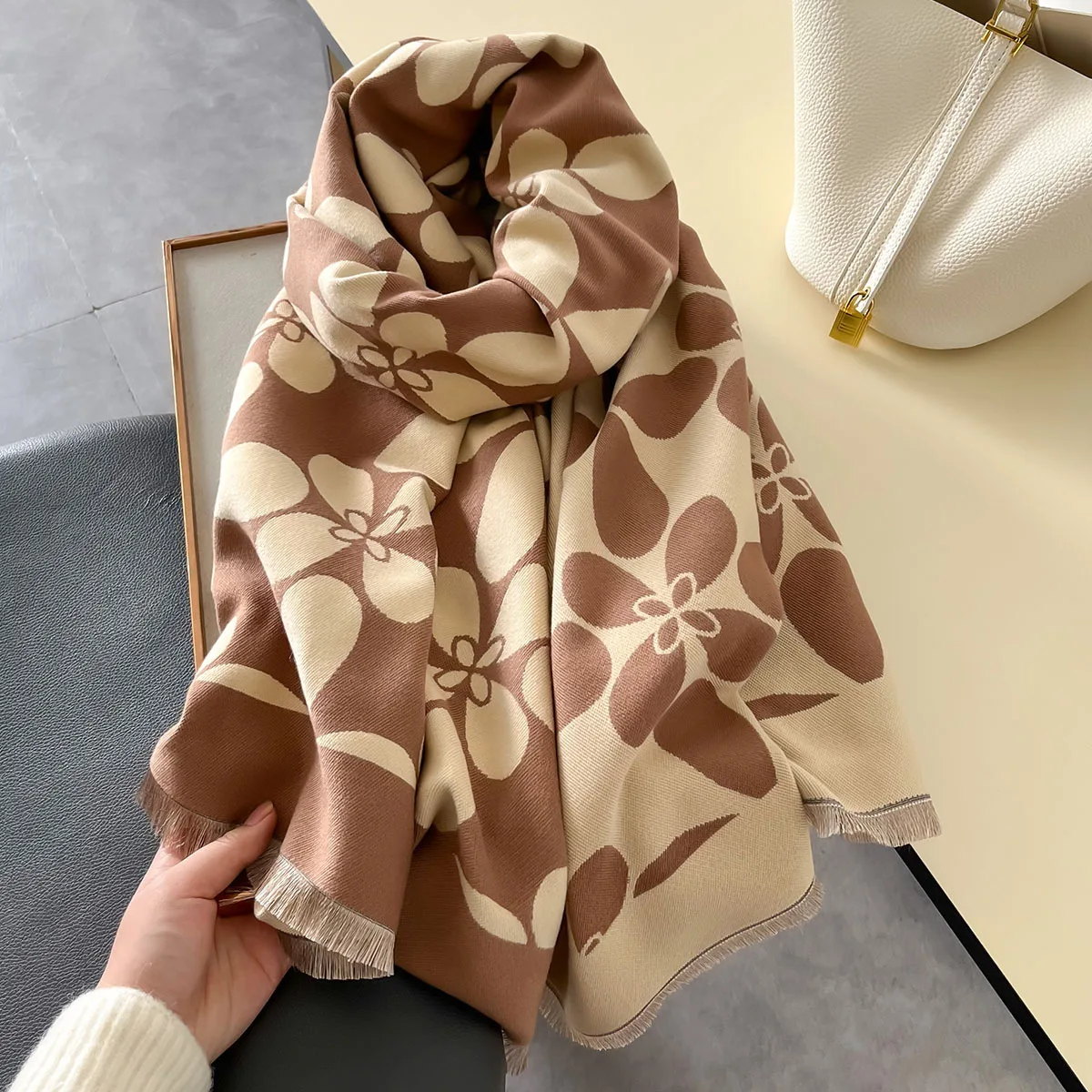 

2024 Winter Scarf Women Cashmere Pashmina Shawls Wraps Female Poncho Stoles Soft Warm Blanket Bufanda