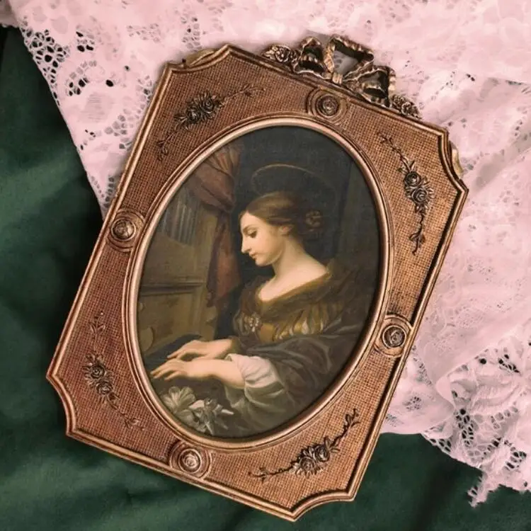 

Mutihome Photo Frame Room Decoration Home Decor Items European Baroque Medieval Resin Wall Hanging Photo Frame Picture Frames