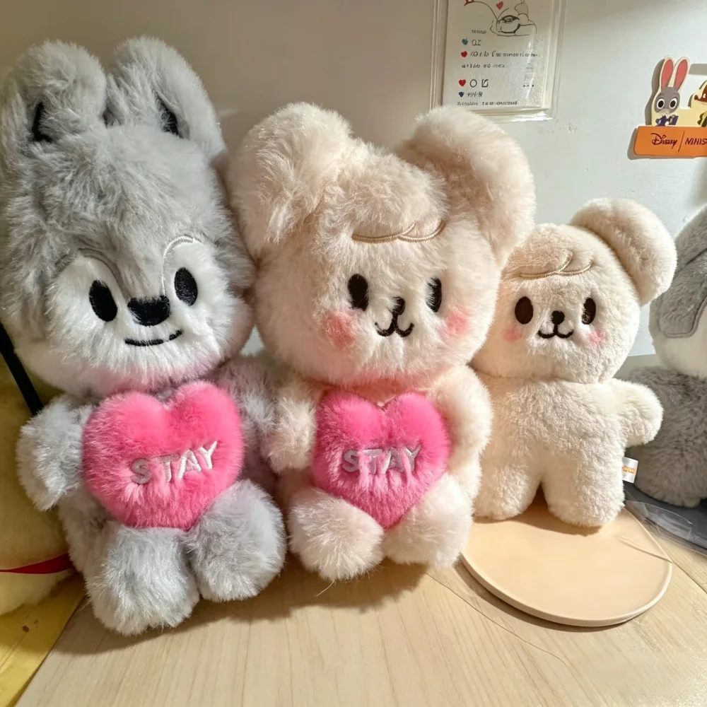 Nuevo 2026 SZKOO Stray Kids Bang Chan HAN Hyun Jin Love Bean Muñeco de Peluche Silencioso y Adorable