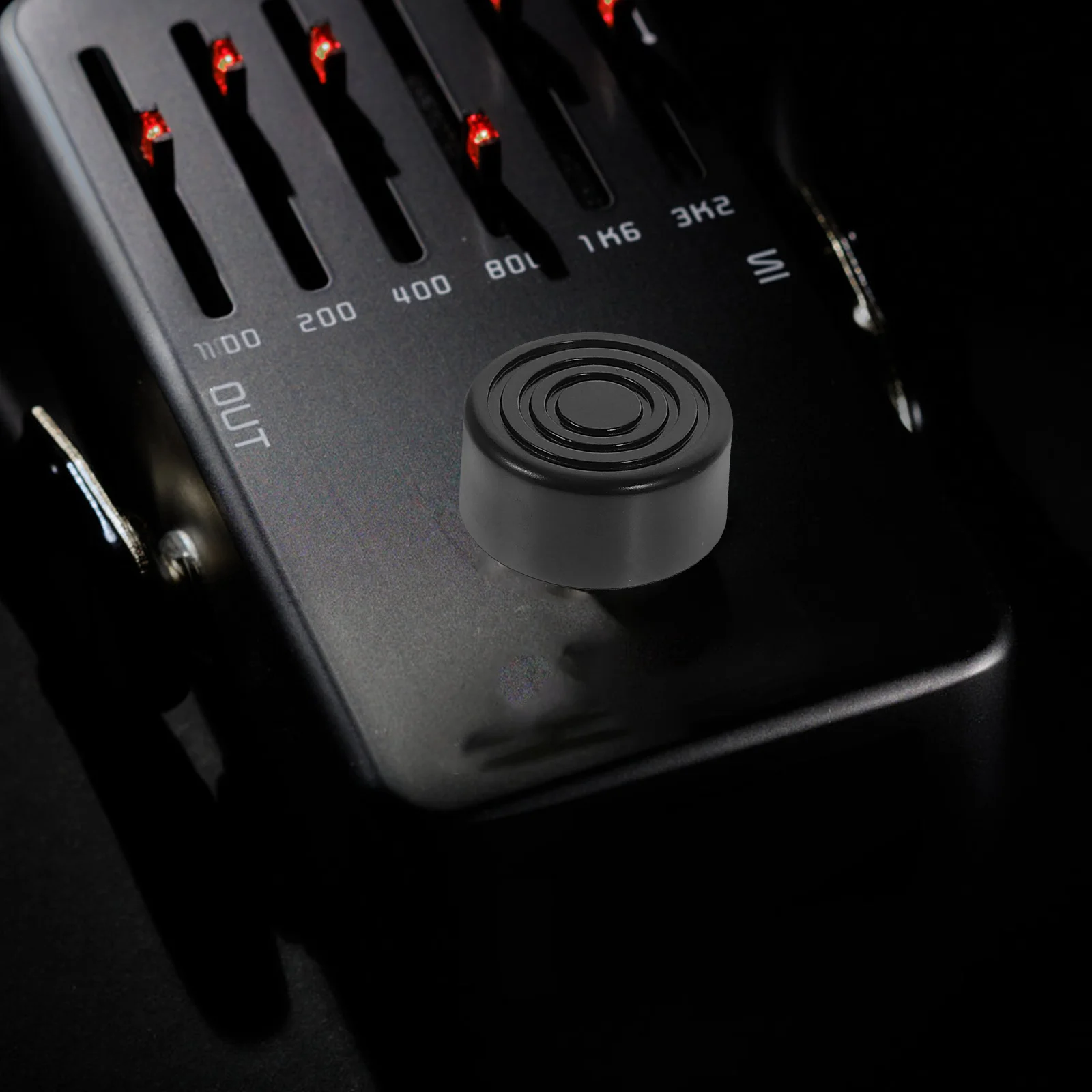 

20Pcs Guitar Effect Footswitch Toppers Plastic Caps Replacement Durable for Guitar Pedals Musical Instrument Accessories