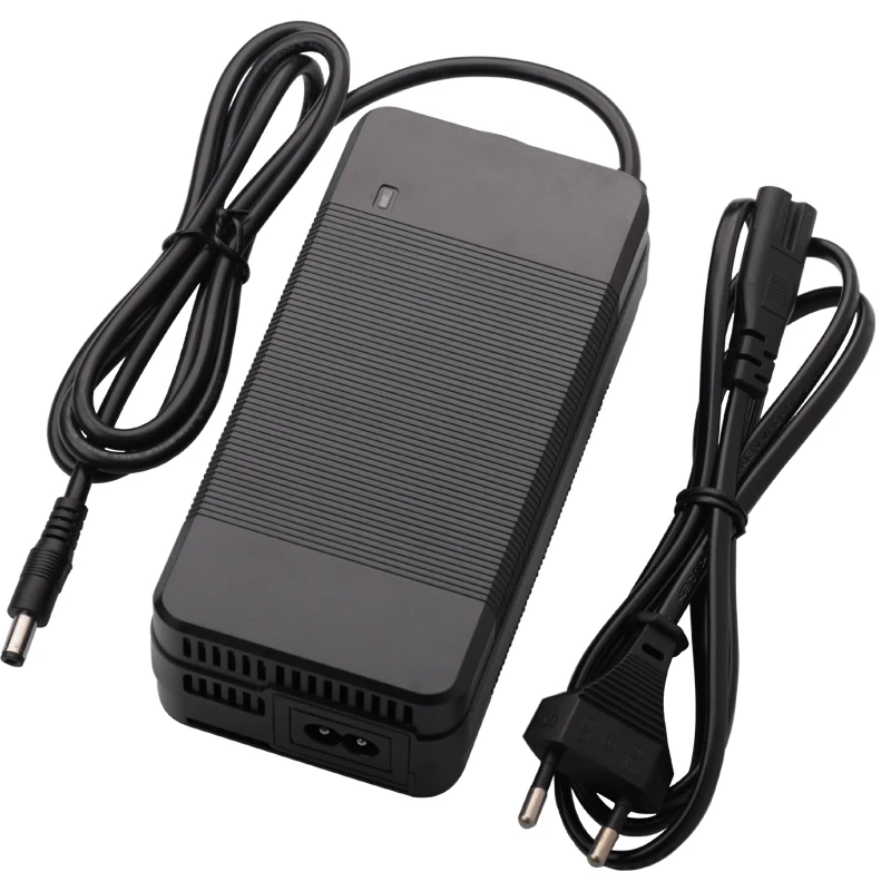 Ausgang 42V 5a Li-Ionen-Ladegerät 10er Serie für 36V Lithium-Akku-Ladegerät xlr/gx16/dc/rca/gx12 Hochwertiger Stecker – Detail 5